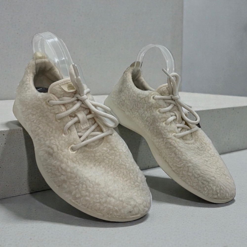 Allbirds Women's Wool Runner Fluff Running Shoes White size 11